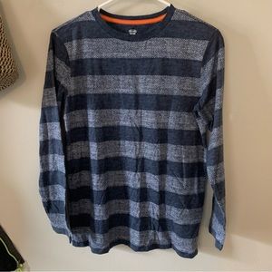 Boys Old Navy long sleeve tee
